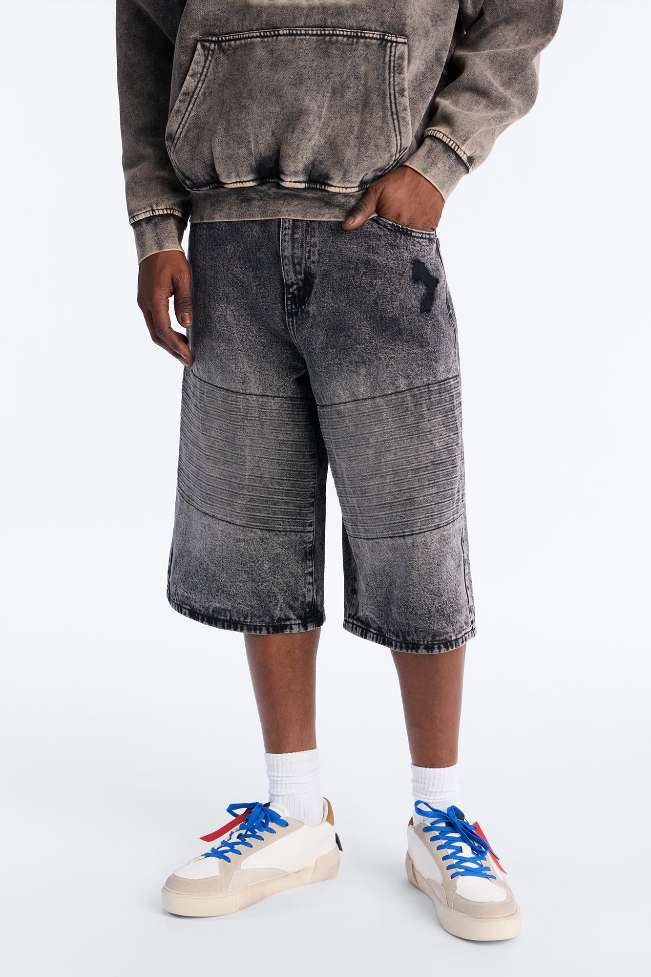 Baggy Embossed Linez Denim Short - Acid Wash Black
