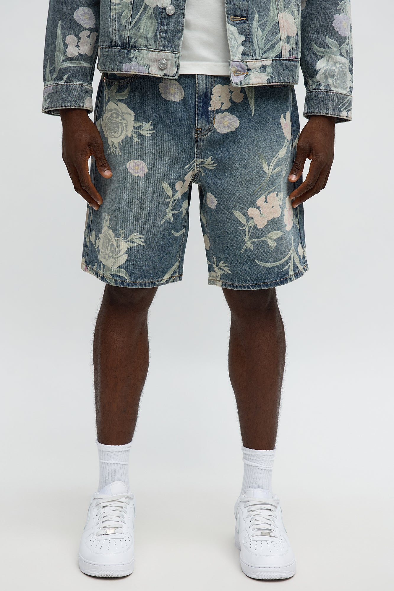 Relaxed Fallen Roses Denim Shorts - Medium Blue Wash