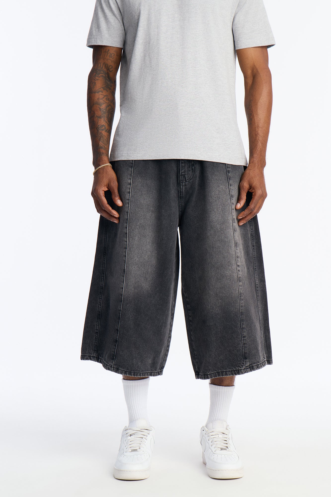 Super Baggy Paneled Down Denim Short - Black Wash